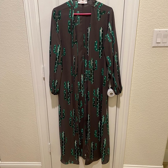 Izzy & Lola Jackets & Blazers - Izzy & Lola Kimono